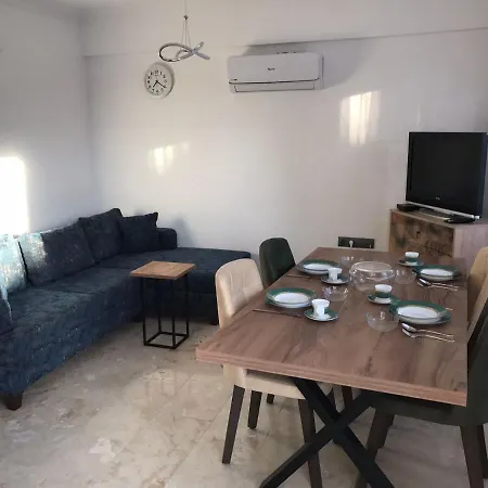 Luxury 2 Bedroom Holiday House. Apartman *