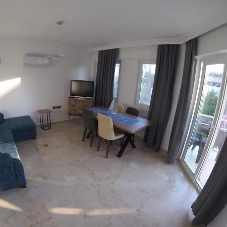 Luxury 2 Bedroom Holiday House.